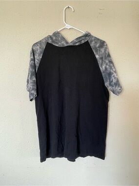 Black Raglan Hoodie Shirt with Gray Tie-Dye Sleeves